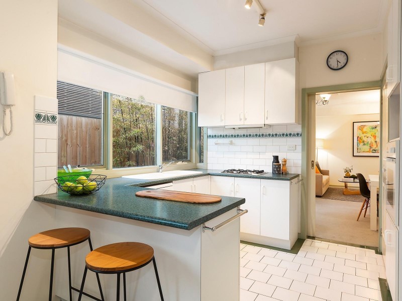 4/16 Dickens Street, Elwood VIC 3184