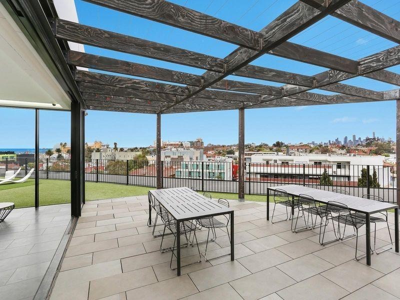 215/173 Barkly Street, St Kilda VIC 3182