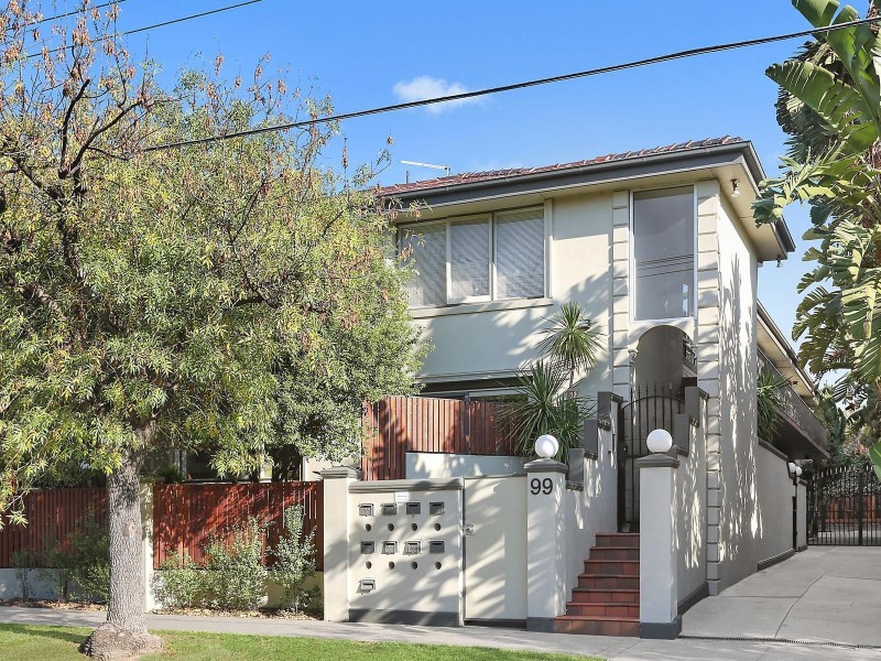 2/99 Spray Street, Elwood VIC 3184