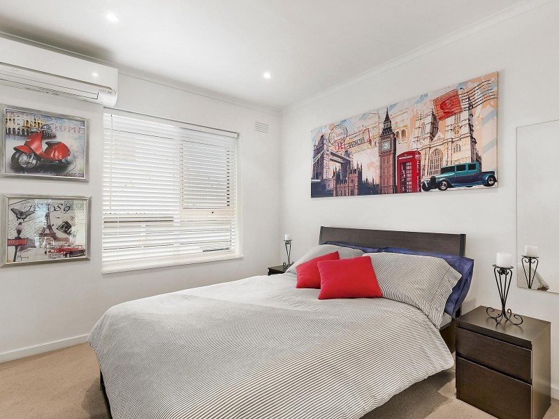 12/8 Robert Street, Elwood VIC 3184