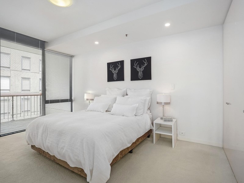 1304/582 St Kilda Road, Melbourne VIC 3004