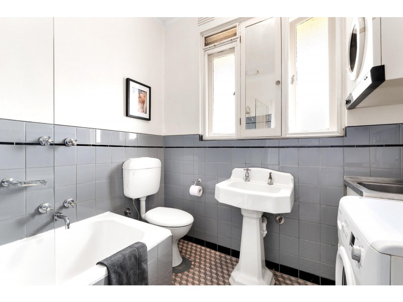 10/26A Acland Street, St Kilda VIC 3182