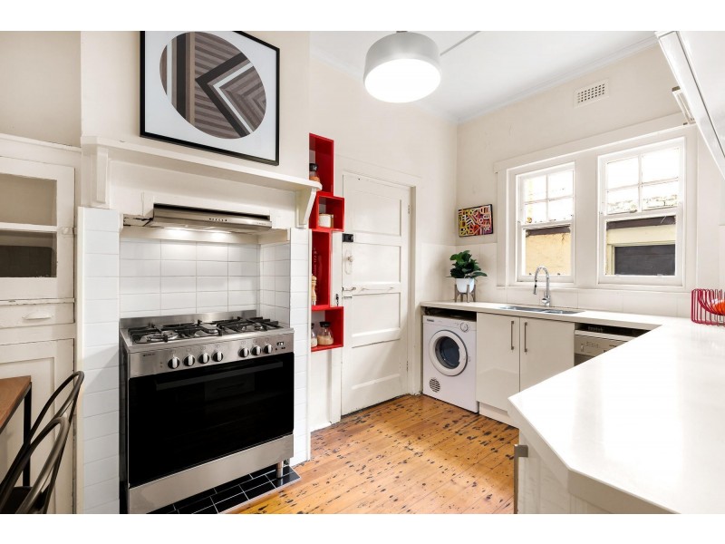 2/1 Milton Street, Elwood VIC 3184