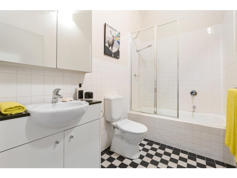 6/188 Barkly Street, St Kilda VIC 3182