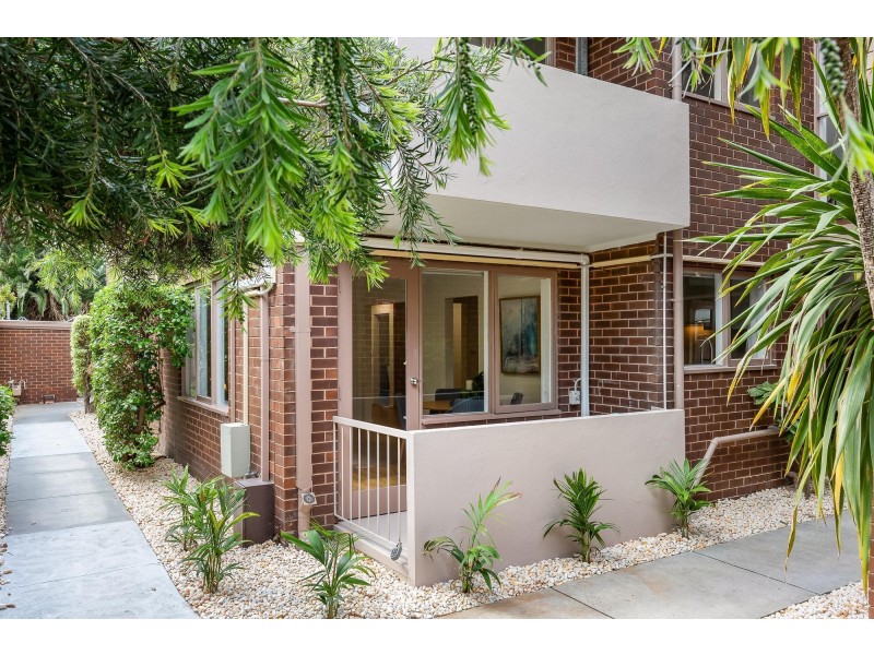 10/10 Dickens Street, Elwood VIC 3184