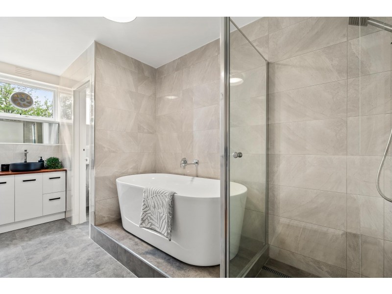 10/10 Dickens Street, Elwood VIC 3184