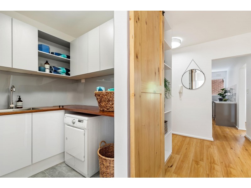 10/10 Dickens Street, Elwood VIC 3184