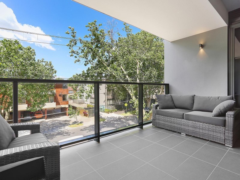 202/12 Dickens Street, Elwood VIC 3184