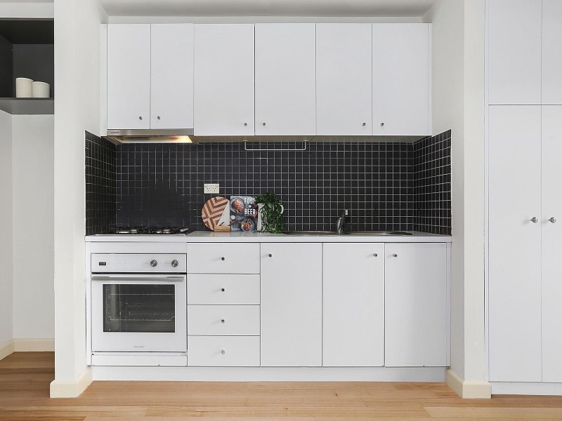 18/87 Alma Road, St Kilda East VIC 3183