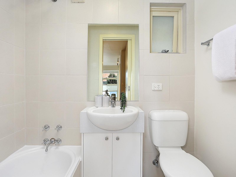 18/87 Alma Road, St Kilda East VIC 3183