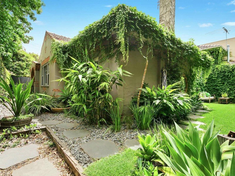 2 Mc Crae Street, Elwood VIC 3184