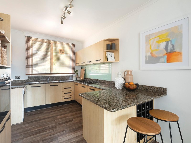 2/80 Grey Street, St Kilda VIC 3182