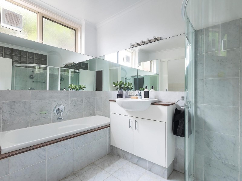 2/80 Grey Street, St Kilda VIC 3182