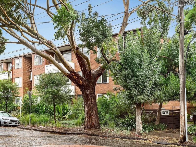 16/19 Robe Street, St Kilda VIC 3182