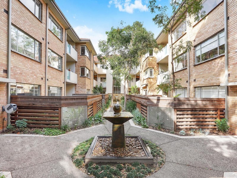 11/14 Chapel Street, St Kilda VIC 3182