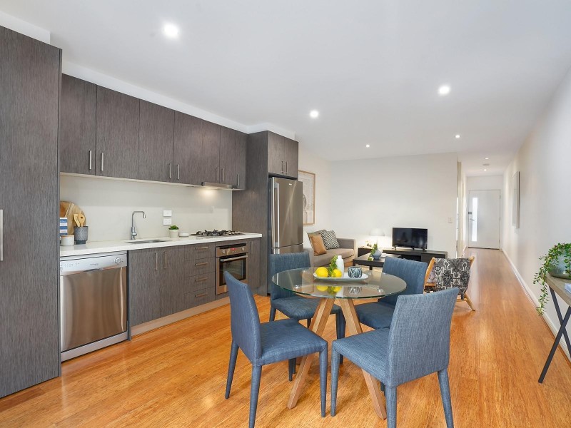 4/82 Hotham Street, St Kilda East VIC 3183