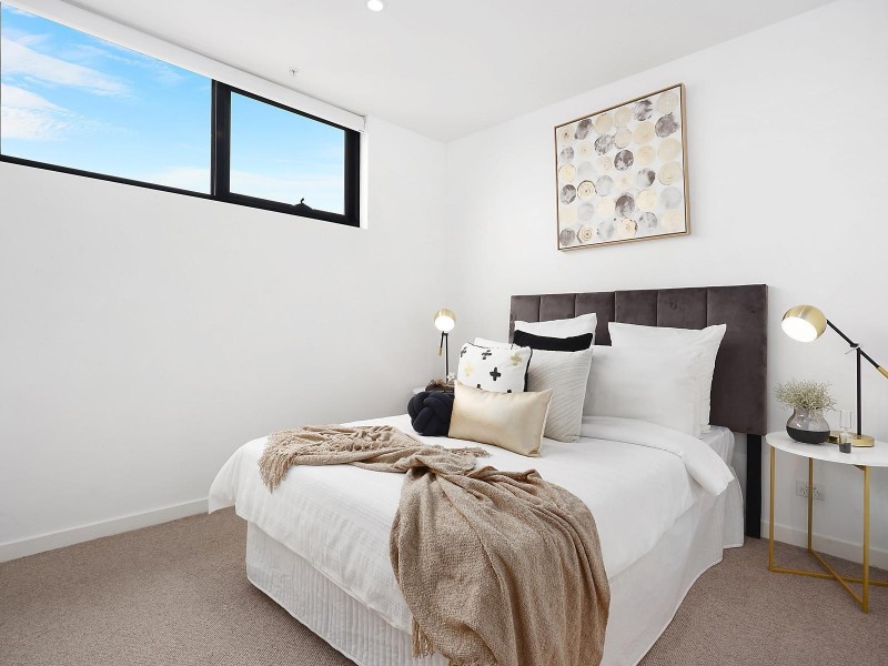 204/76 Barkly Street, St Kilda VIC 3182