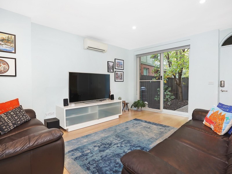 4/106 Addison Street, Elwood VIC 3184