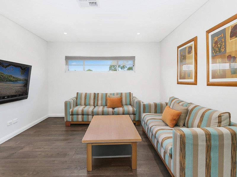 4 Grantham Crescent, Denham Court NSW 2565