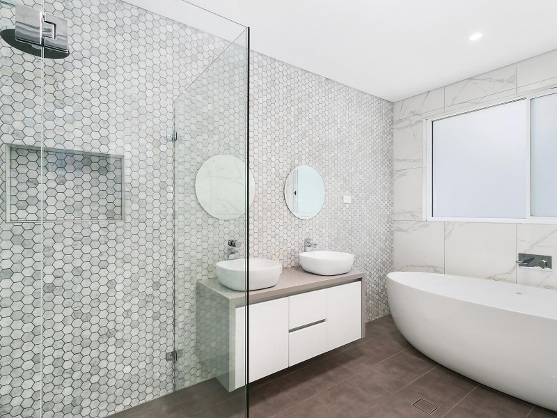 4 Grantham Crescent, Denham Court NSW 2565