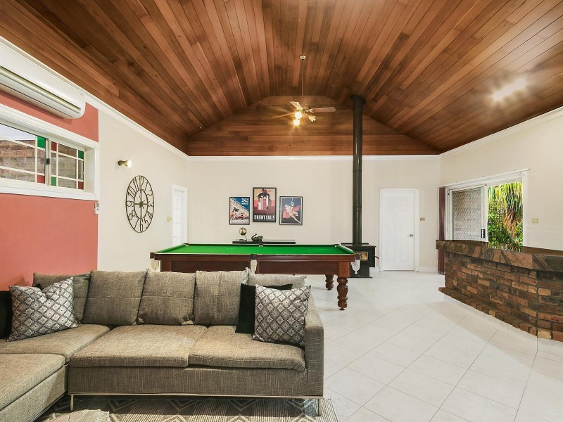 10 Pembury Close, Denham Court NSW 2565