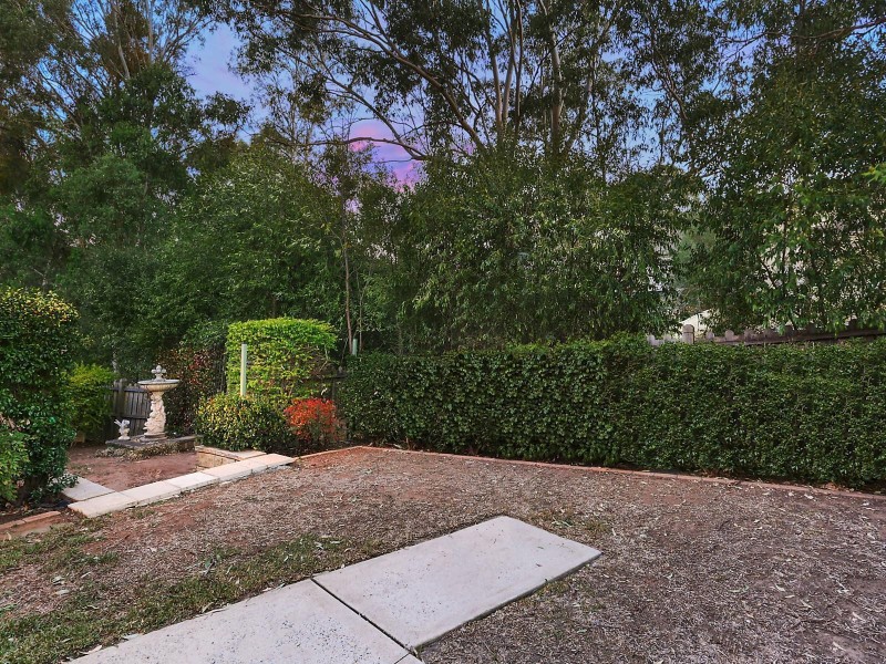 7 Lloyd Place, Casula NSW 2170