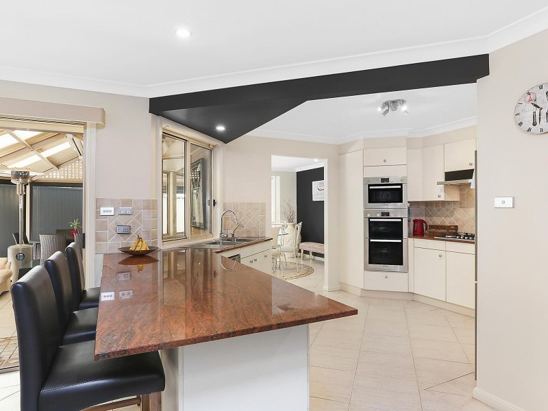 10 Moruya Close, Prestons NSW 2170