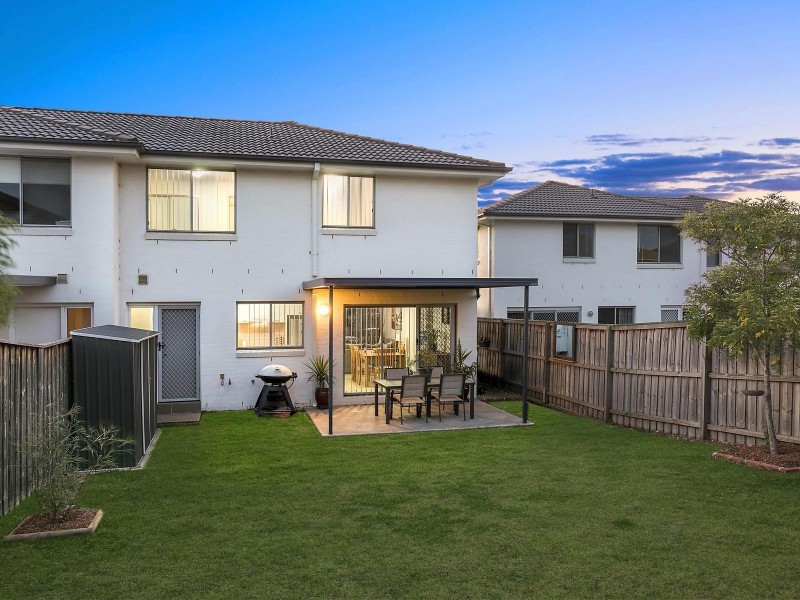 34 Eleanor Drive, Glenfield NSW 2167