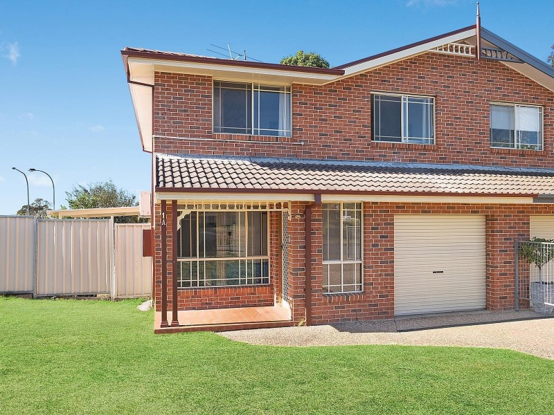 1A Kingston Place, Abbotsbury NSW 2176