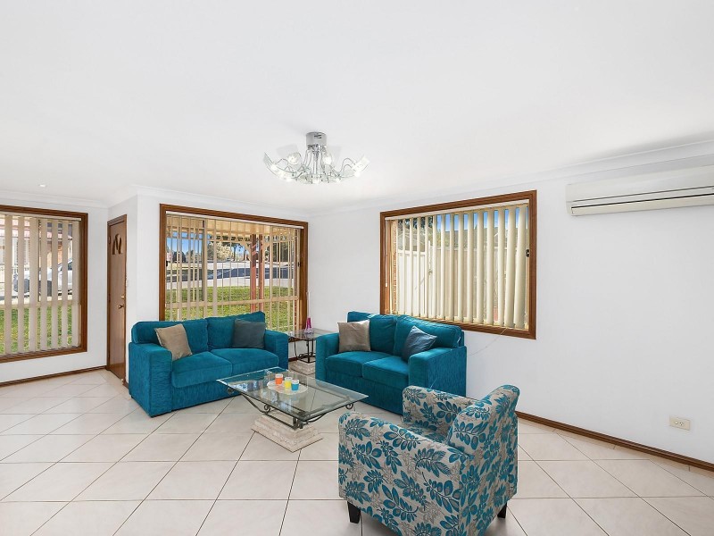1A Kingston Place, Abbotsbury NSW 2176