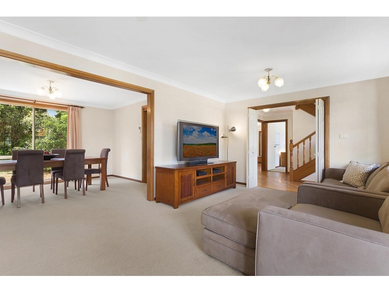 15 Phar Lap Close, Casula NSW 2170