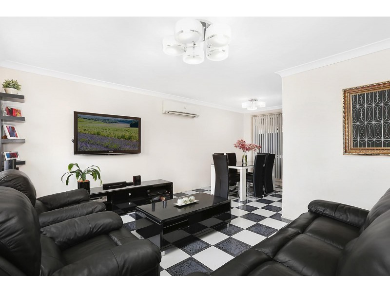 15 Flynn Place, Bonnyrigg Heights NSW 2177