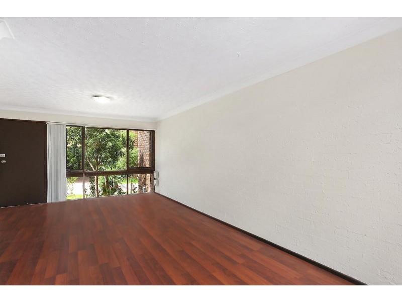 10/100 Hoxton Park Road, Lurnea NSW 2170