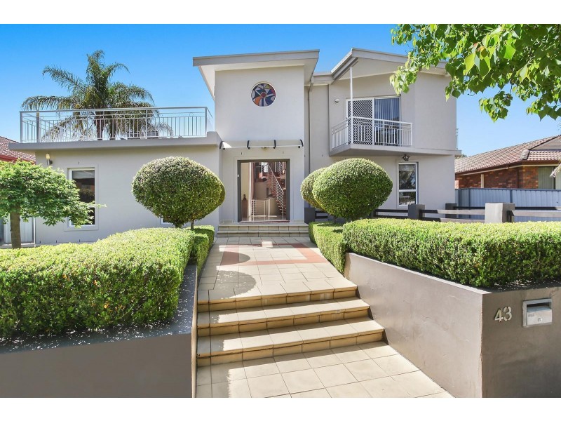 43 Yakima Avenue, Bossley Park NSW 2176