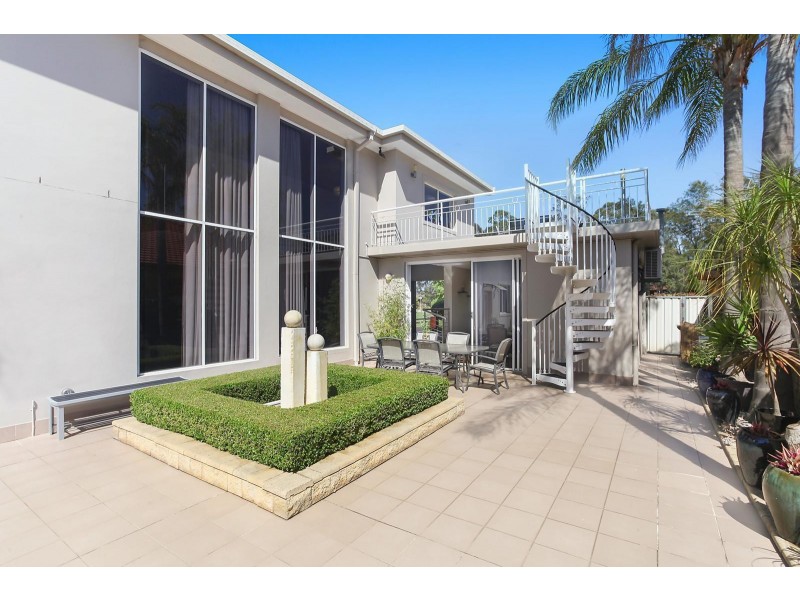 43 Yakima Avenue, Bossley Park NSW 2176