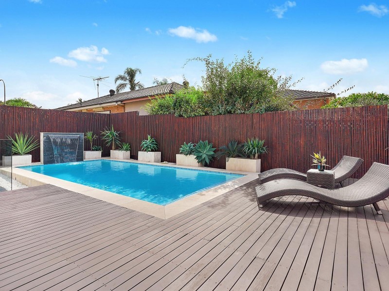 25 Tuncurry Street, Bossley Park NSW 2176