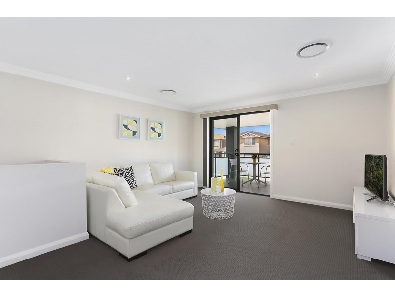 77 Rosewood Avenue, Prestons NSW 2170