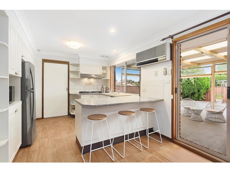 1 Chickasaw Crescent, Greenfield Park NSW 2176