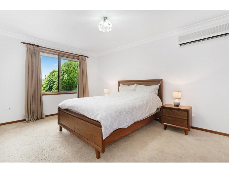 1 Chickasaw Crescent, Greenfield Park NSW 2176