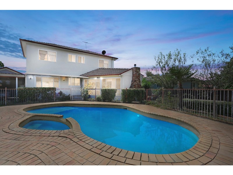 18 Barker Street, Bossley Park NSW 2176