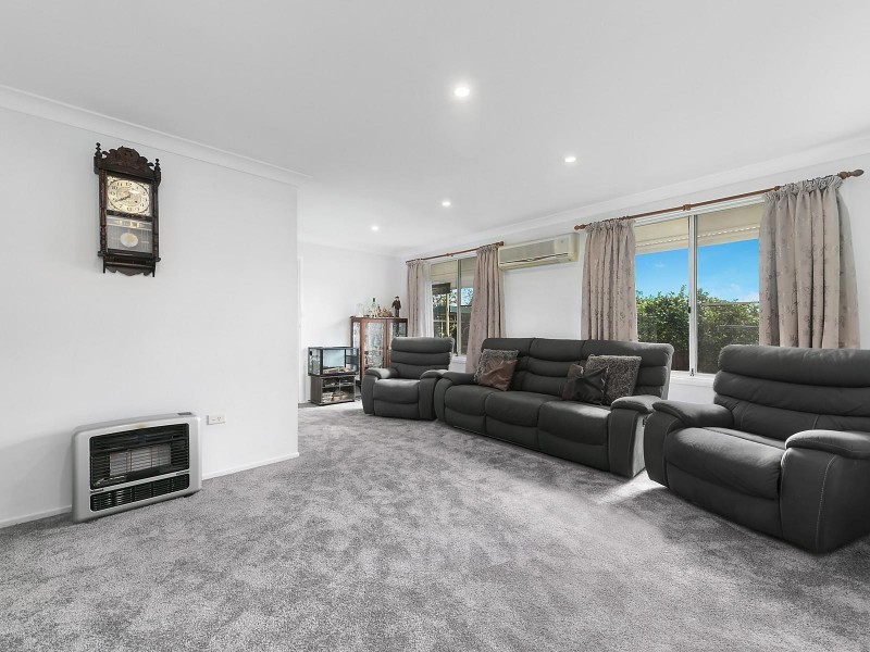 19 Broadmeadows Street, St Johns Park NSW 2176