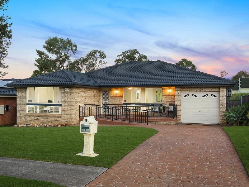 16 Jarrah Avenue, Prestons NSW 2170