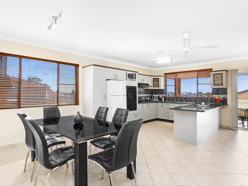 5 Warragamba Crescent, Bossley Park NSW 2176