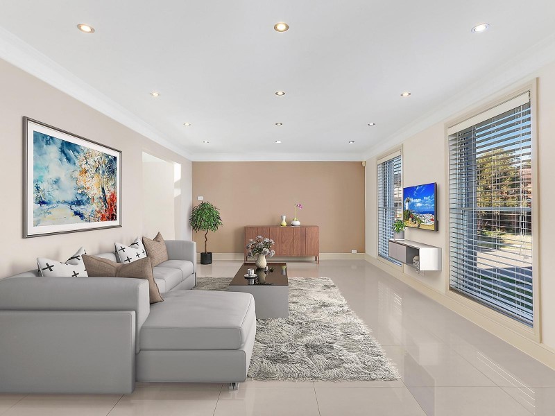 10 Bardia Place, Bossley Park NSW 2176