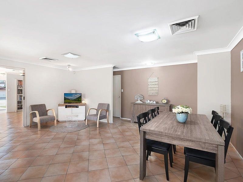 45 Carmichael Drive, West Hoxton NSW 2171