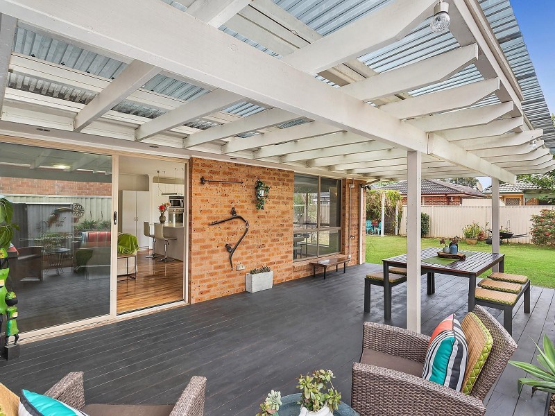 11 Namoi Court, Wattle Grove NSW 2173