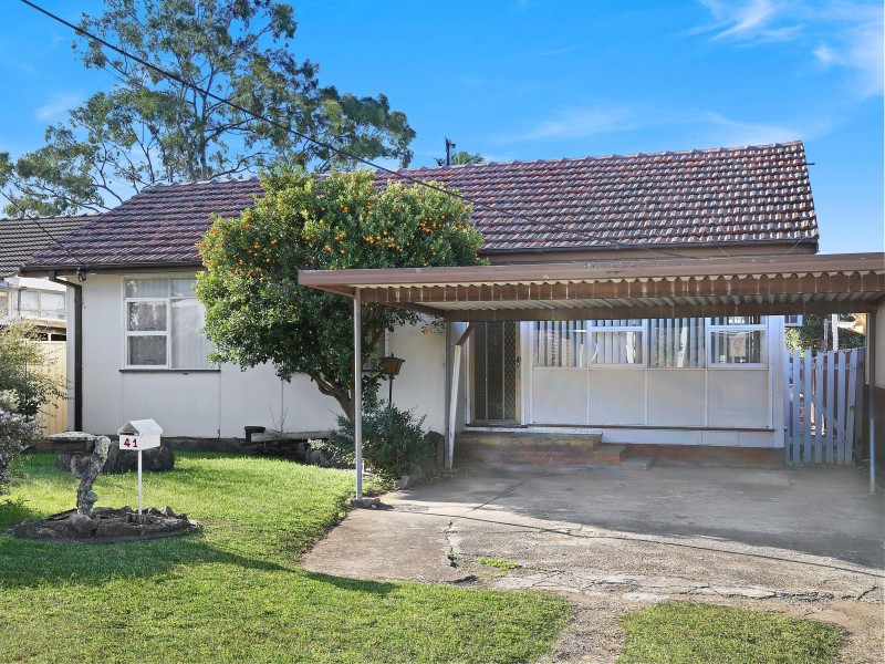 41 Rosedale Street, Canley Heights NSW 2166
