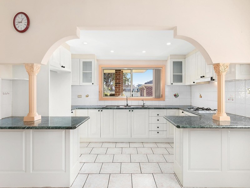 9 Smith Crescent, Liverpool NSW 2170