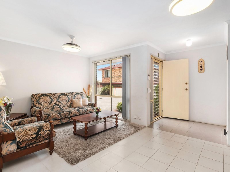 11A Wilcannia Way, Hoxton Park NSW 2171