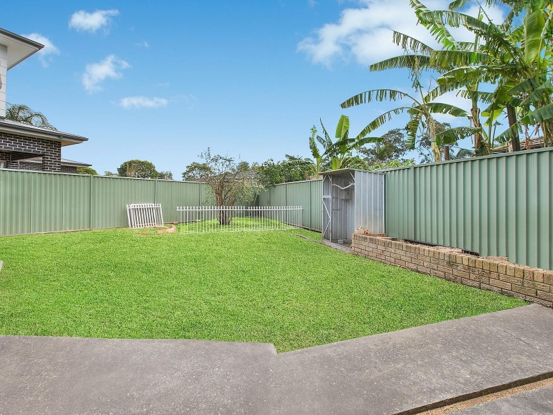 11 Comberford Close, Prairiewood NSW 2176